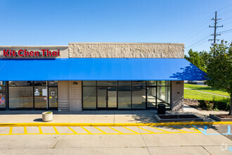 26233-26489 Hoover Rd, Warren, MI for rent Building Photo- Image 1 of 2