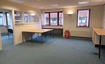 Budshead Rd, Plymouth to rent Interior Photo- Image 1 of 5