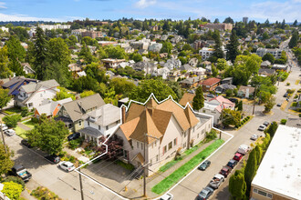 4000 Whitman Ave, Seattle, WA for sale Building Photo- Image 1 of 1