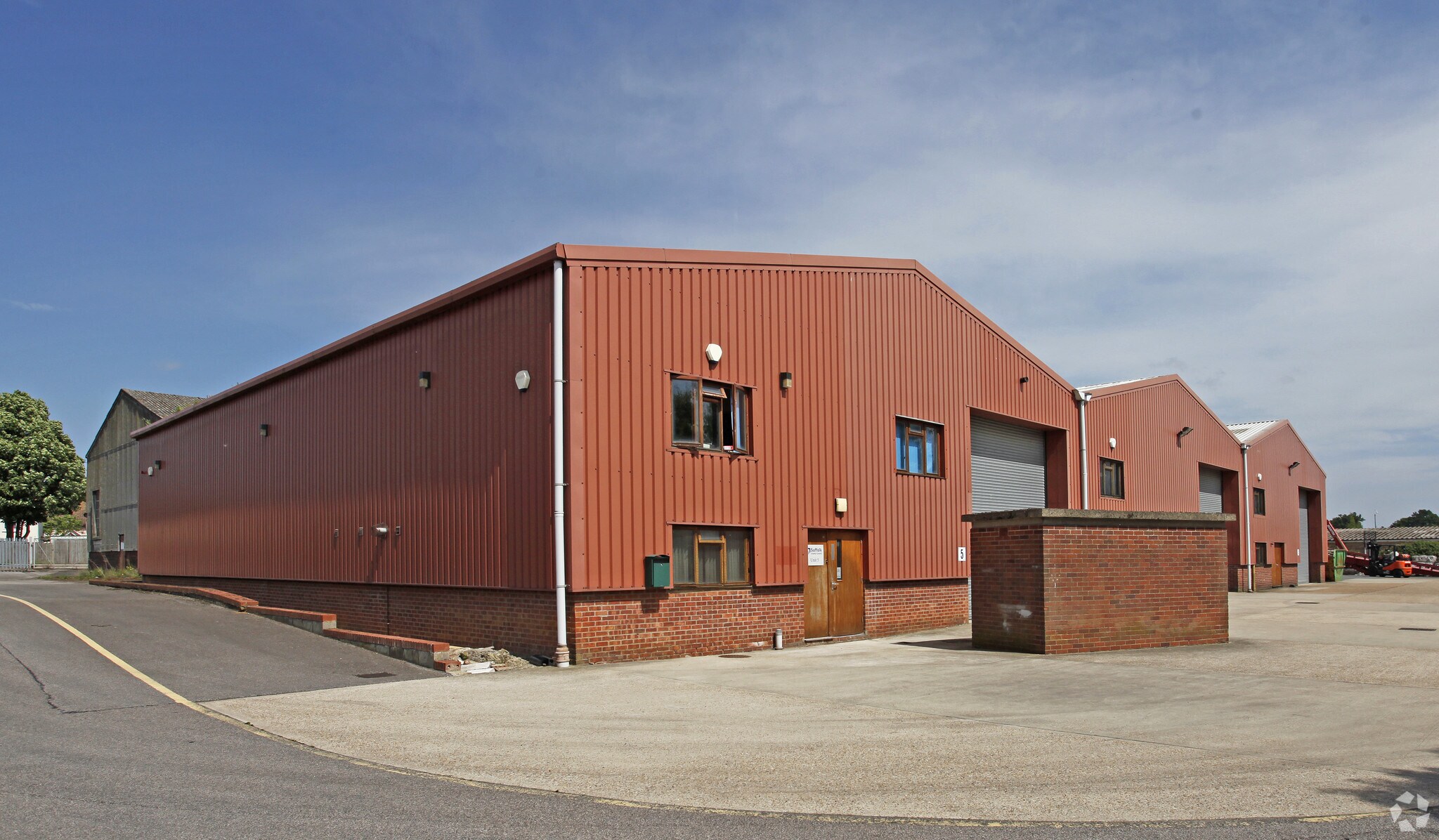 Sandy Hill Ln, Ipswich for sale Primary Photo- Image 1 of 1