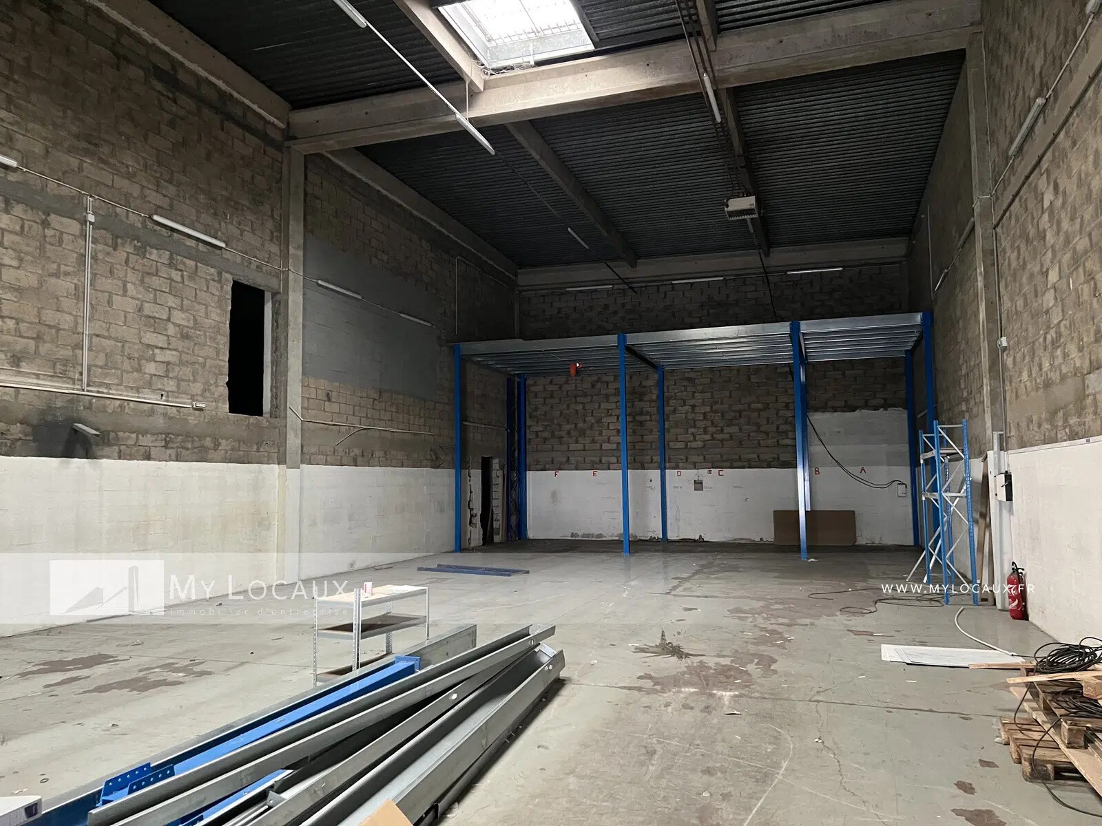 Industrial in Gennevilliers to rent Building Photo- Image 1 of 6