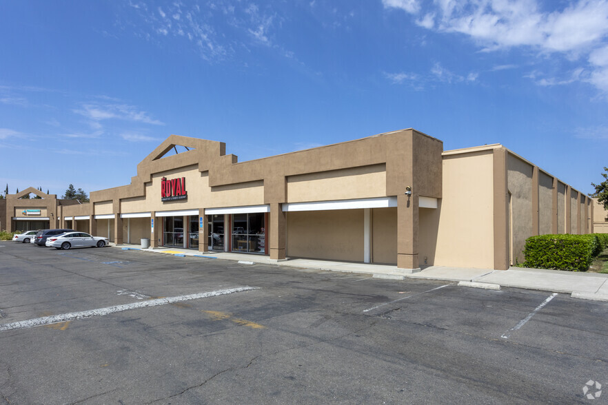 2321 N Tracy Blvd, Tracy, CA for rent - Building Photo - Image 1 of 10