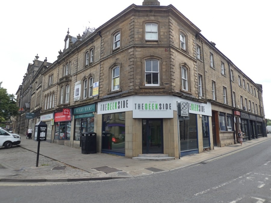 High St, Skipton to rent Building Photo- Image 1 of 1