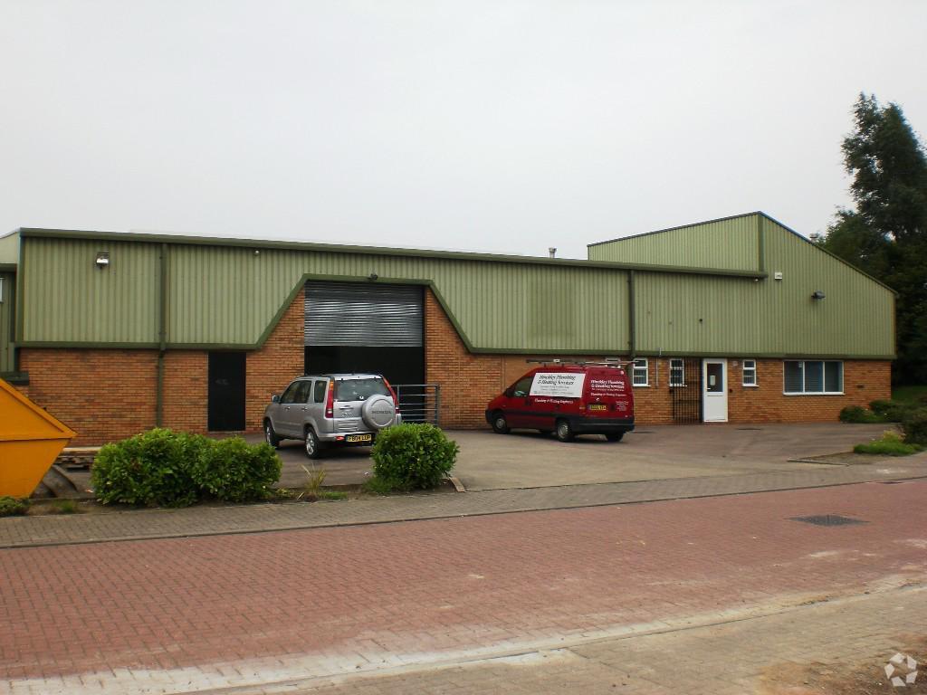 Cloverfield, Hinckley for sale Primary Photo- Image 1 of 1