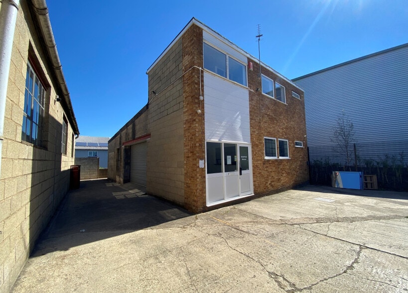 Runnings Rd, Cheltenham for sale - Primary Photo - Image 1 of 1