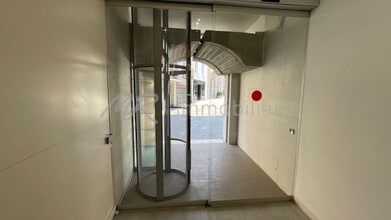 Office / Retail in Granollers, Barcelona to rent Interior Photo- Image 2 of 31