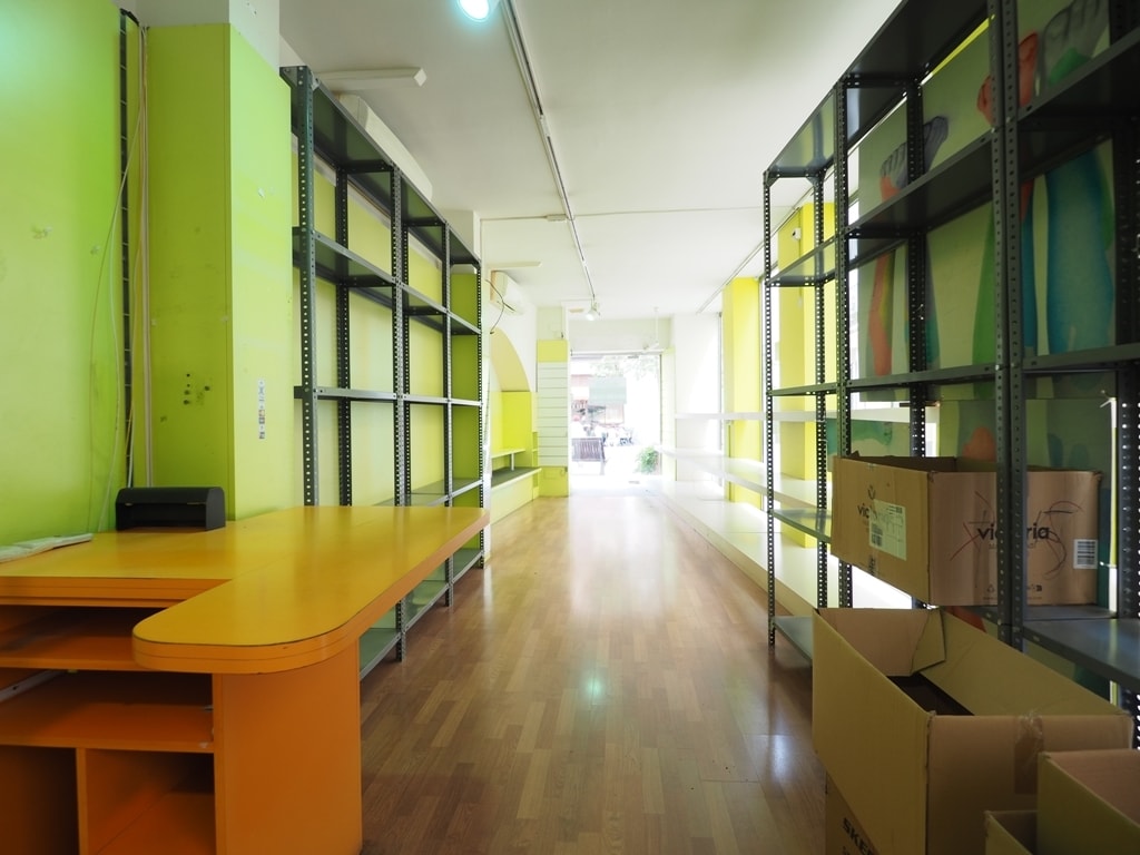 Granollers, BAR 08401 - Unit - -  - Interior Photo - Image 2 of 12