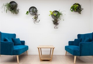 244-254 Cambridge Heath Rd, London to rent Interior Photo- Image 2 of 3