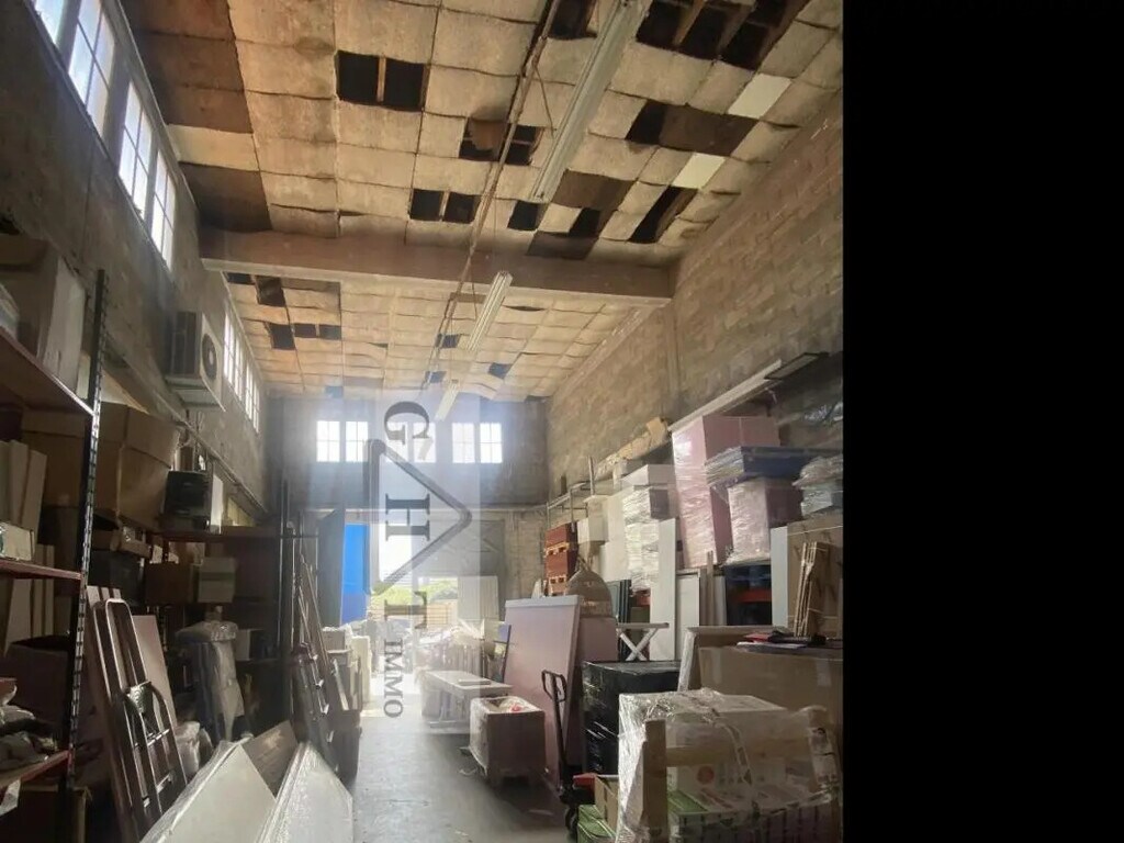 Vente Entrepôt 805 m² - Photo 1