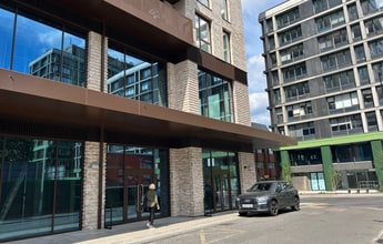 Cherry Orchard Rd, Croydon to rent Building Photo- Image 1 of 2