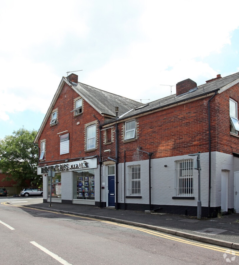 9096A Frimley High St, Camberley GU16 7JE Office for Rent UK