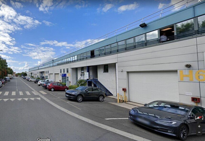 Light Industrial in Le Thillay to rent - Building Photo - Image 2 of 6