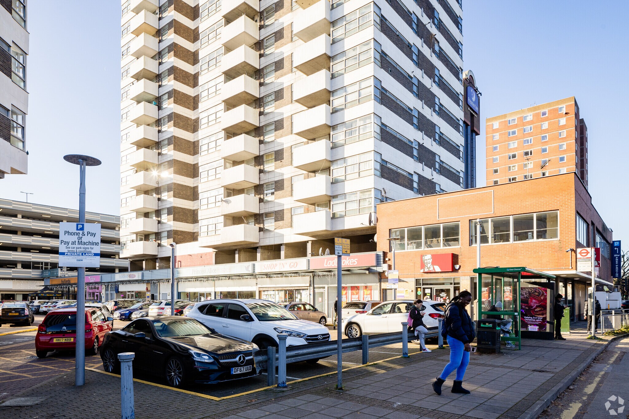 Staines Rd W, Sunbury On Thames for sale Primary Photo- Image 1 of 1