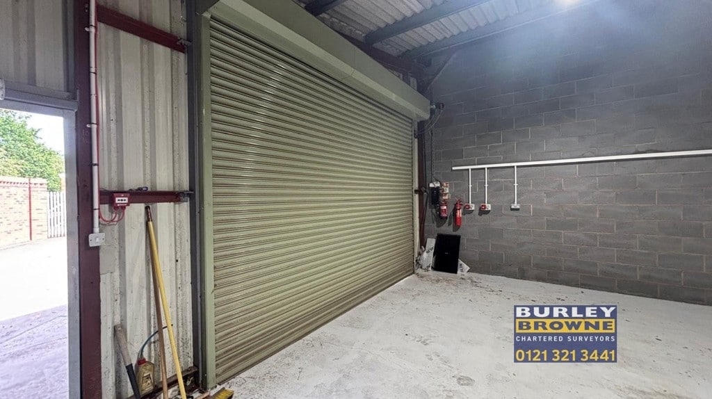 55 Bulls Ln, Curdworth to rent Interior Photo- Image 1 of 3