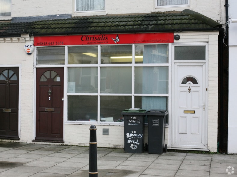 68 Brownhill Rd, London to rent - Building Photo - Image 2 of 3