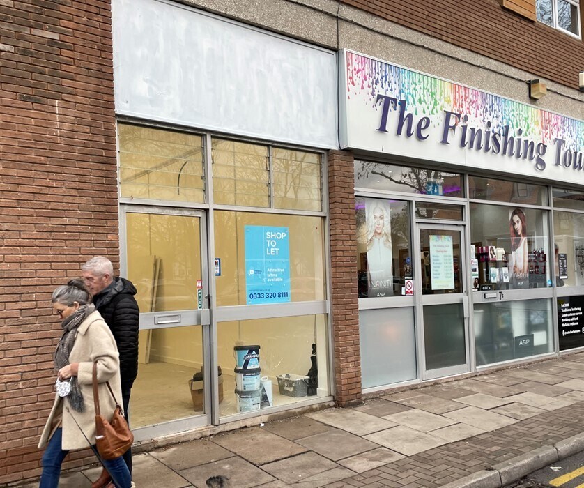 Somerset Sq, Nailsea to rent Building Photo- Image 1 of 1