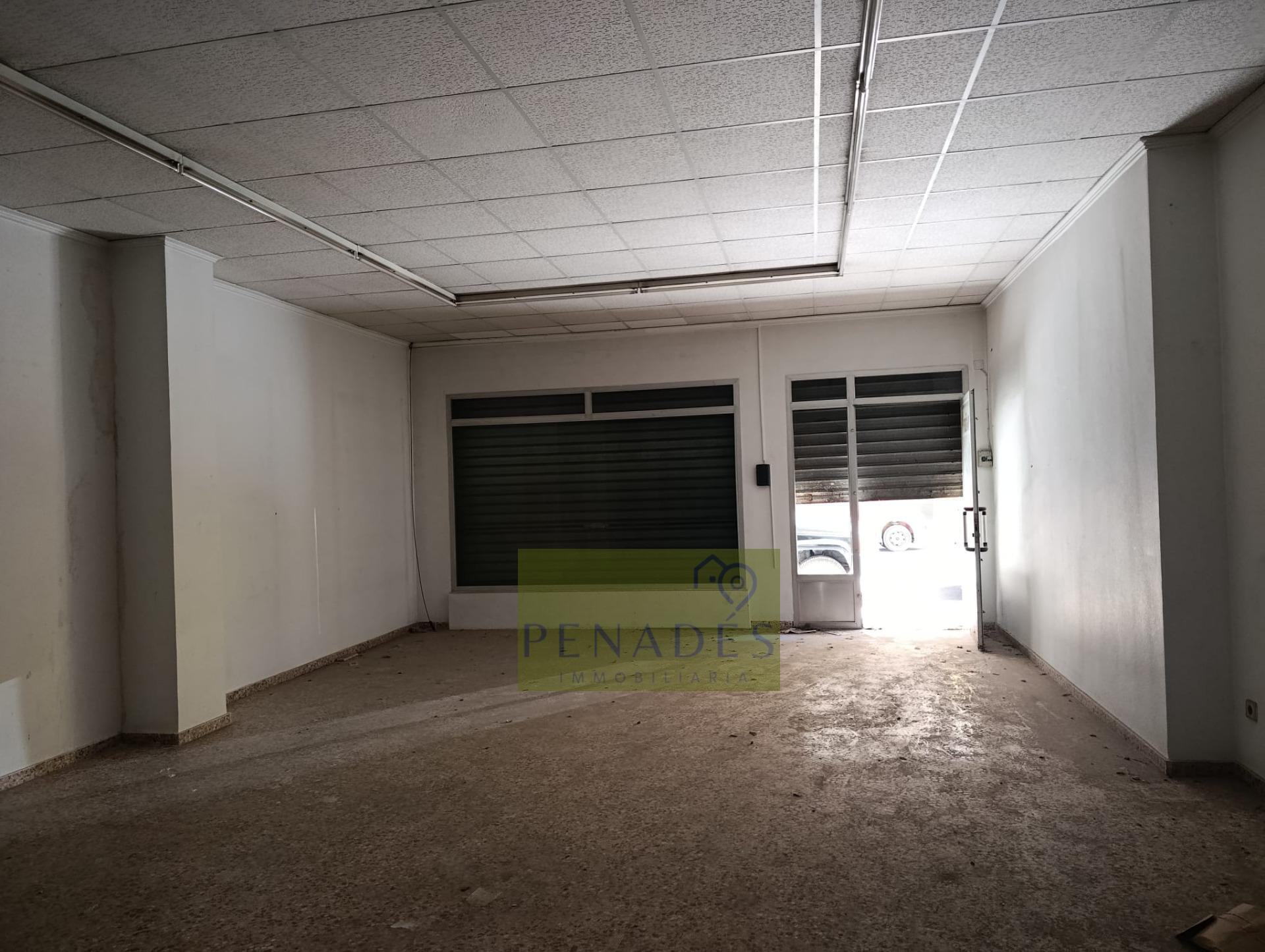 Retail in Ontinyent, Valencia to rent Interior Photo- Image 1 of 4