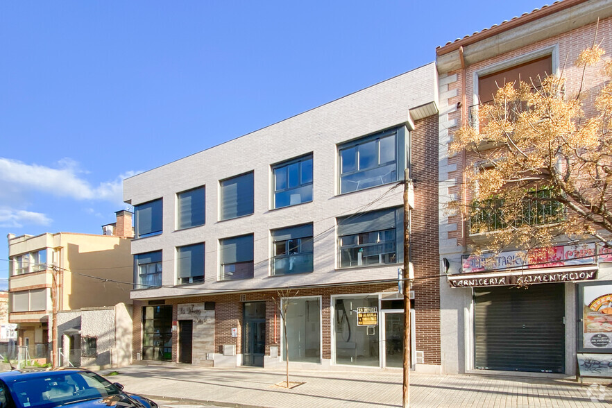 Calle Carretas, 5, Villanueva de la Cañada, Madrid for sale - Building Photo - Image 2 of 3