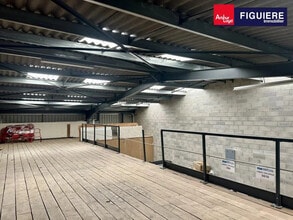 705 Avenue De L'Europe, Saint-Cannat to rent Building Photo- Image 1 of 2