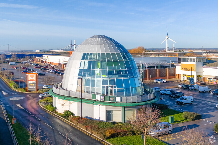 St Andrews Quay, Hull for rent - Building Photo - Image 1 of 6