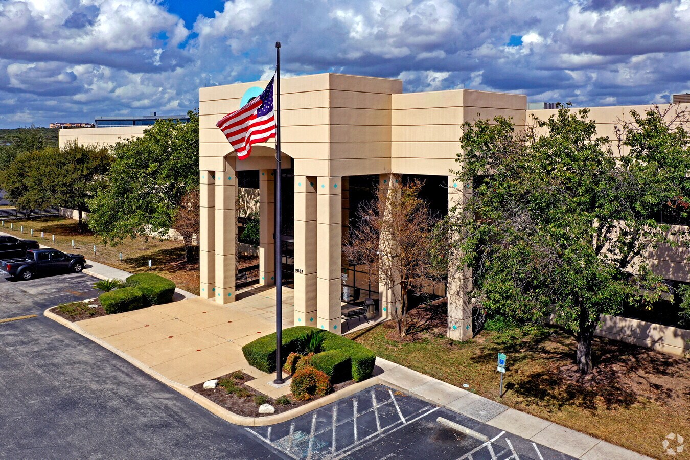 9855 Westover Hills Blvd, San Antonio 78251