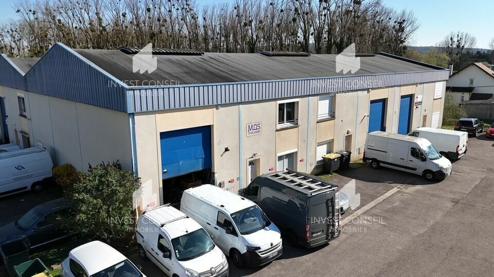 17 Rue De Creil, Bernes-sur-Oise to rent Building Photo- Image 1 of 9