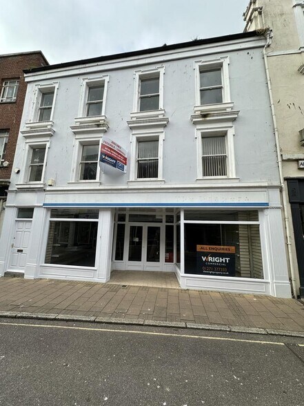 94 High St, Barnstaple to rent - Building Photo - Image 1 of 1