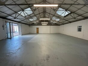 Mimram Rd, Hertford to rent Interior Photo- Image 2 of 3