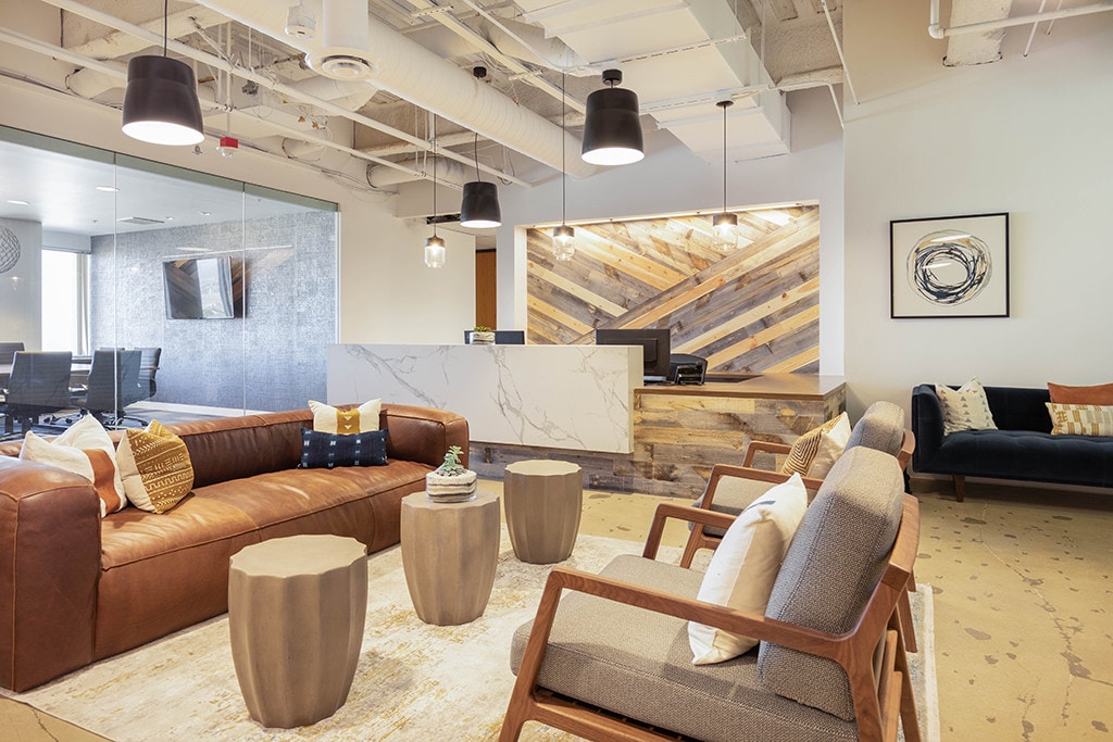 222 N Pacific Coast Hwy, El Segundo, CA to rent Interior Photo- Image 1 of 6