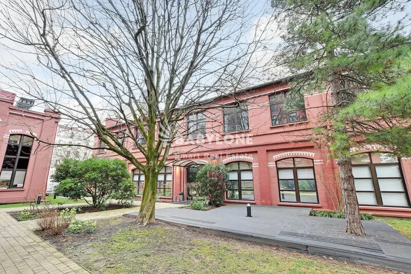 Office in Levallois-Perret to rent - Building Photo - Image 2 of 13