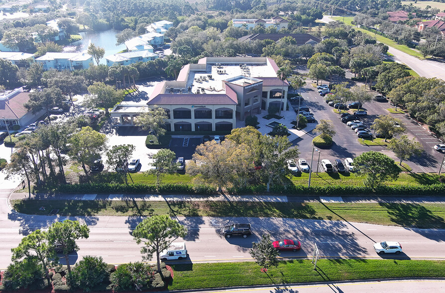 1100 SW Saint Lucie West Blvd, Port Saint Lucie, FL for rent - Building Photo - Image 3 of 5