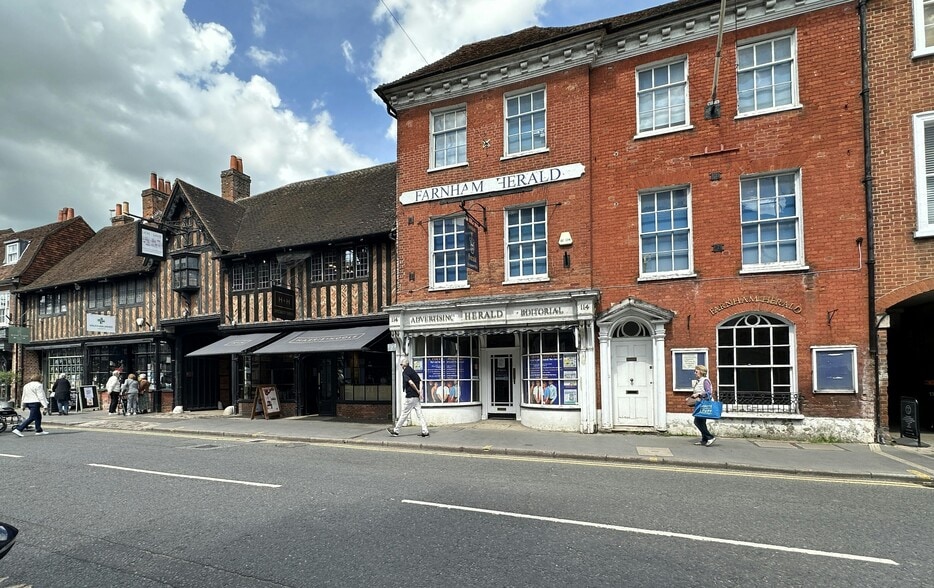 114-115 West St, Farnham to rent - Building Photo - Image 2 of 3