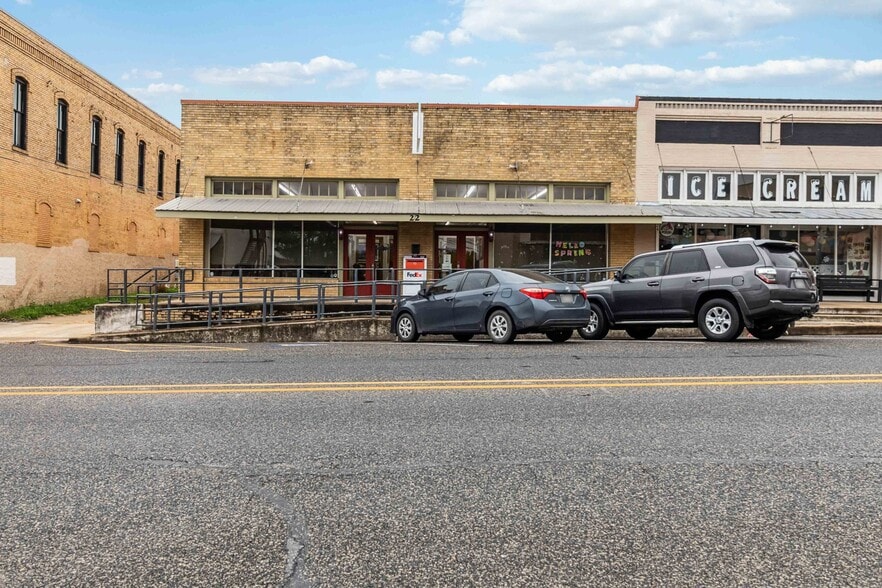 22 N Main St, Elgin, TX for sale - Building Photo - Image 1 of 1