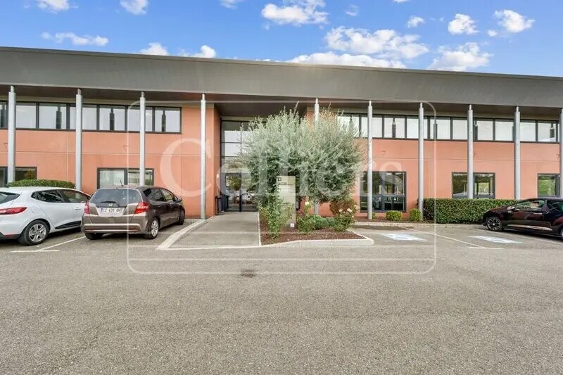 Office in Marseille for sale - Building Photo - Image 1 of 5