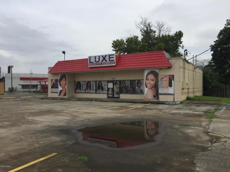 2000 W University Ave, Lafayette, LA for sale - Building Photo - Image 1 of 1