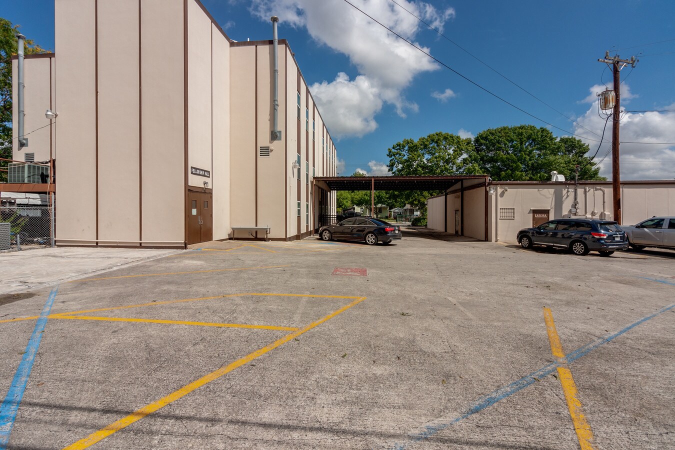 2210 Basse Rd, San Antonio 78213 UK