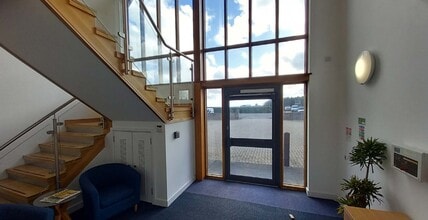 62 Lancaster Way, Ely to rent Lobby- Image 2 of 3