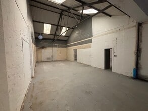 Stanton Rd, Southampton to rent Interior Photo- Image 2 of 3