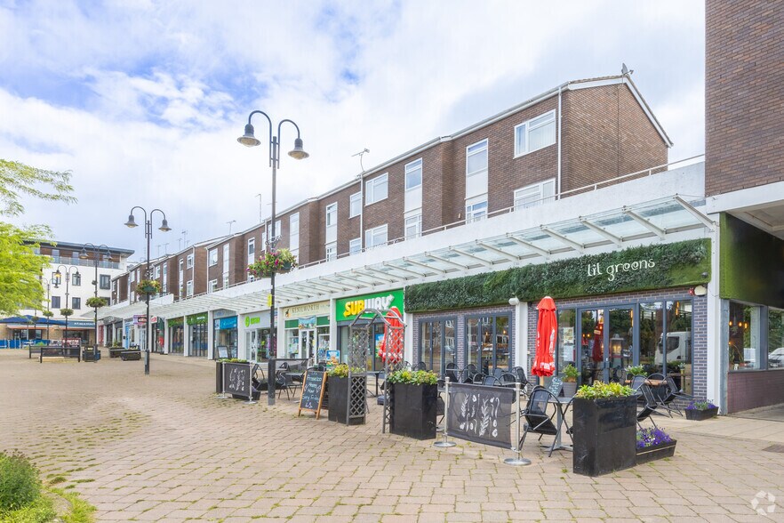 51 Abbey End, Kenilworth for sale - Building Photo - Image 1 of 1