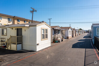 2060 Newport Blvd, Costa Mesa, CA for sale Building Photo- Image 1 of 1