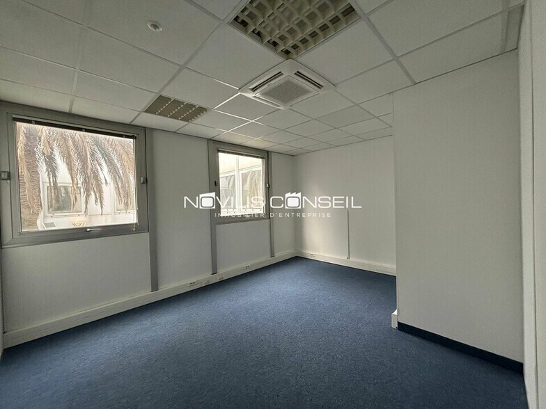 Office in Labège to rent - Interior Photo - Image 2 of 7