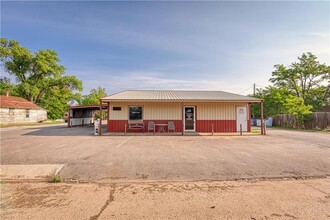 313 W Roger Miller Blvd, Erick, OK for sale Building Photo- Image 1 of 7