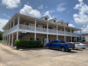 1310 I-10 S, Beaumont, TX for rent Building Photo- Image 1 of 6