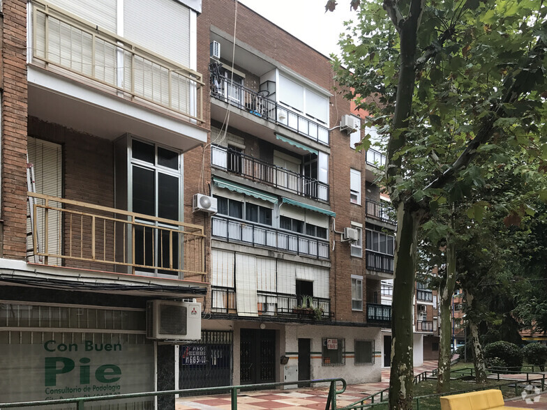 Plaza Hernán Cortés, 2, Leganés, Madrid for rent - Primary Photo - Image 1 of 2