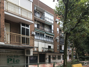 Plaza Hernán Cortés, 2, Leganés, Madrid for rent Primary Photo- Image 1 of 3