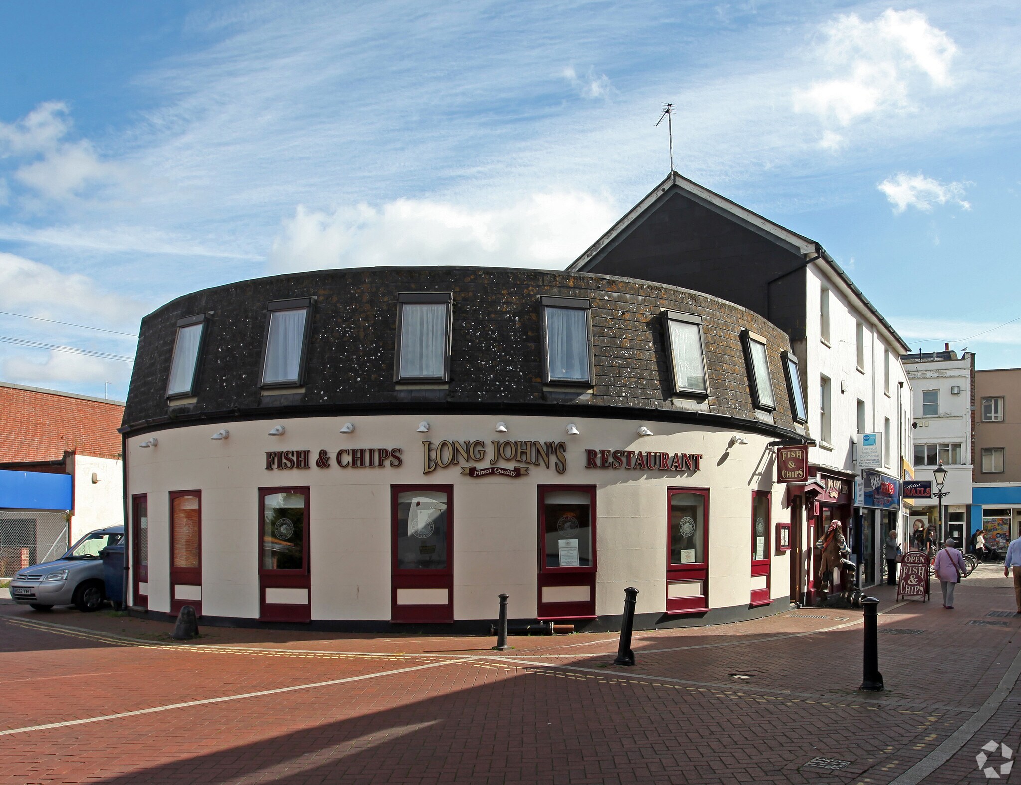 9 Chapel Ln, Poole for sale Primary Photo- Image 1 of 1