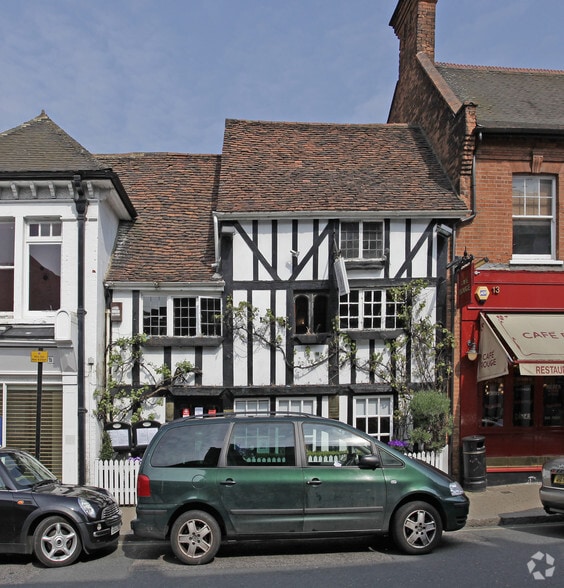 11 High St, Pinner to rent - Primary Photo - Image 1 of 1