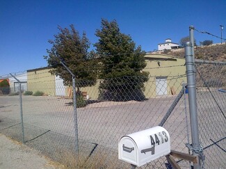 More details for 4413 Old Woman Springs Rd, Yucca Valley, CA - Industrial for Rent