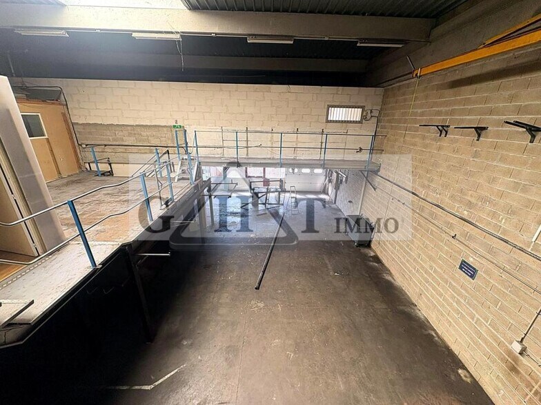 Industrial in Savigny Le Temple for sale - Interior Photo - Image 1 of 15
