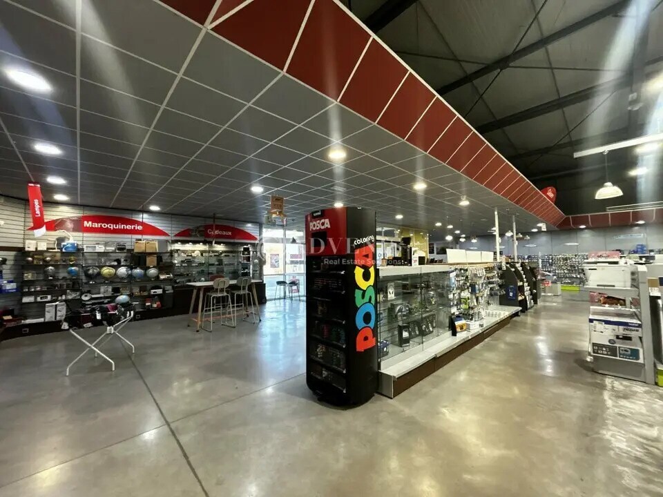 Vente Commerce 646 m² - Photo 1